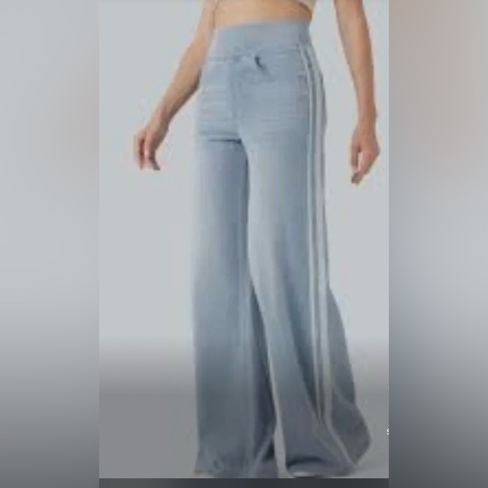 NWT SIZE XL TALL HALARA Light Blue Wide Leg Pants